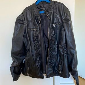 SUPER COOL VINTAGE pleather jacket!!